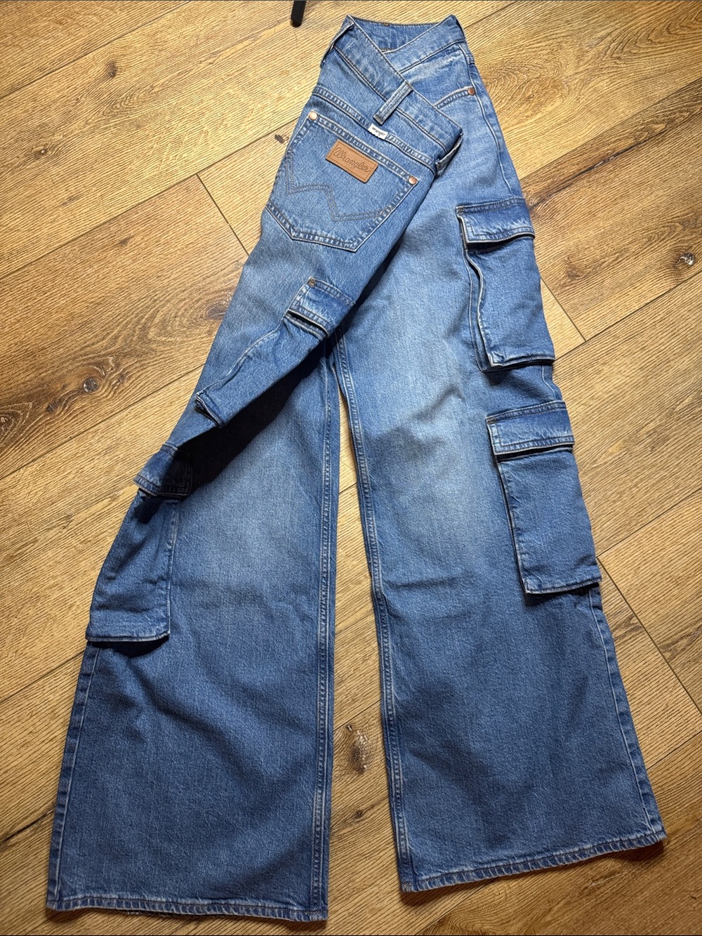 Women’s Wrangler Blue Wide-Leg Cargo Jeans